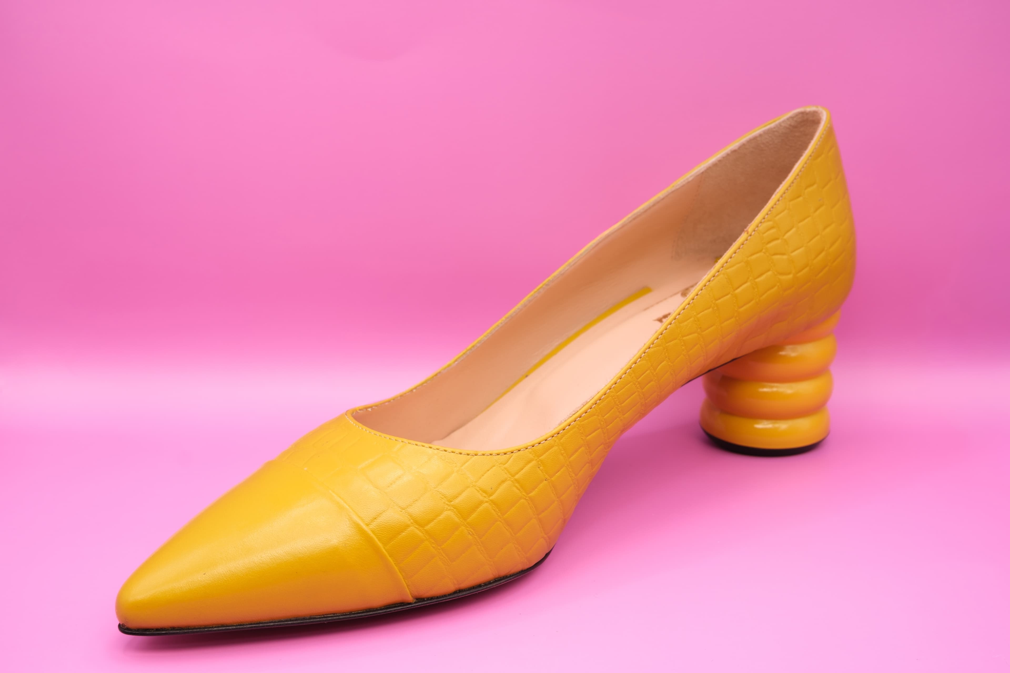 Tlon Rd - Yellow
