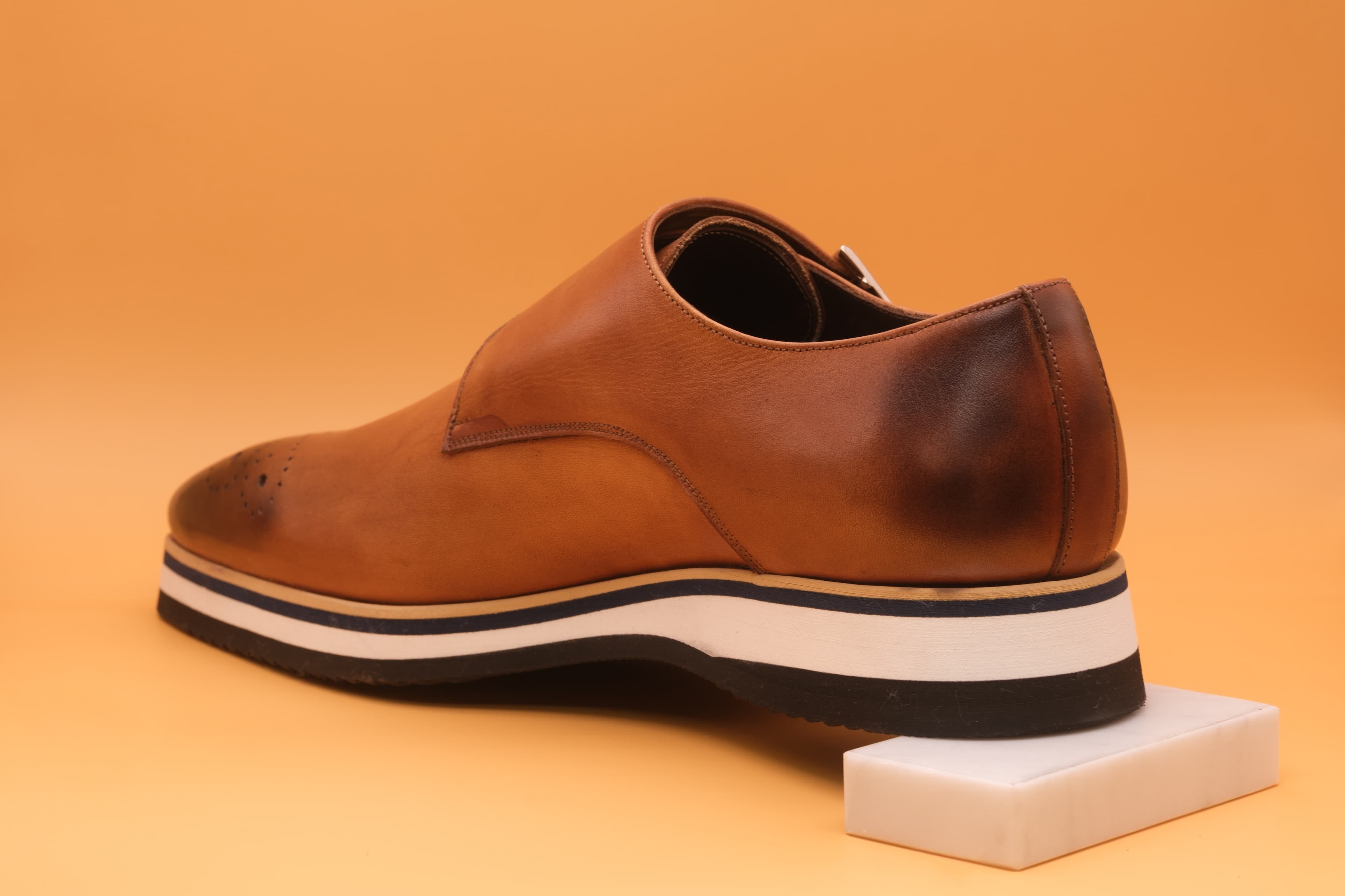 Light Brow Side Buckle