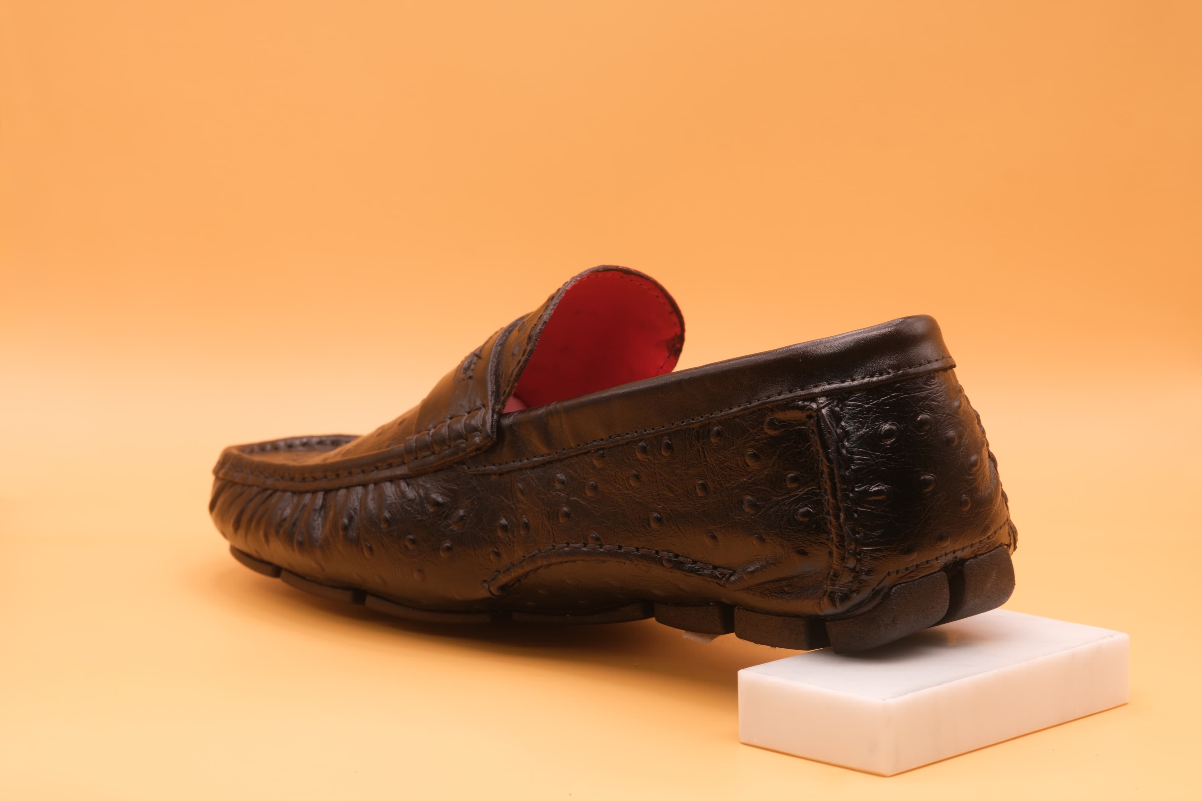 Ostrich Black